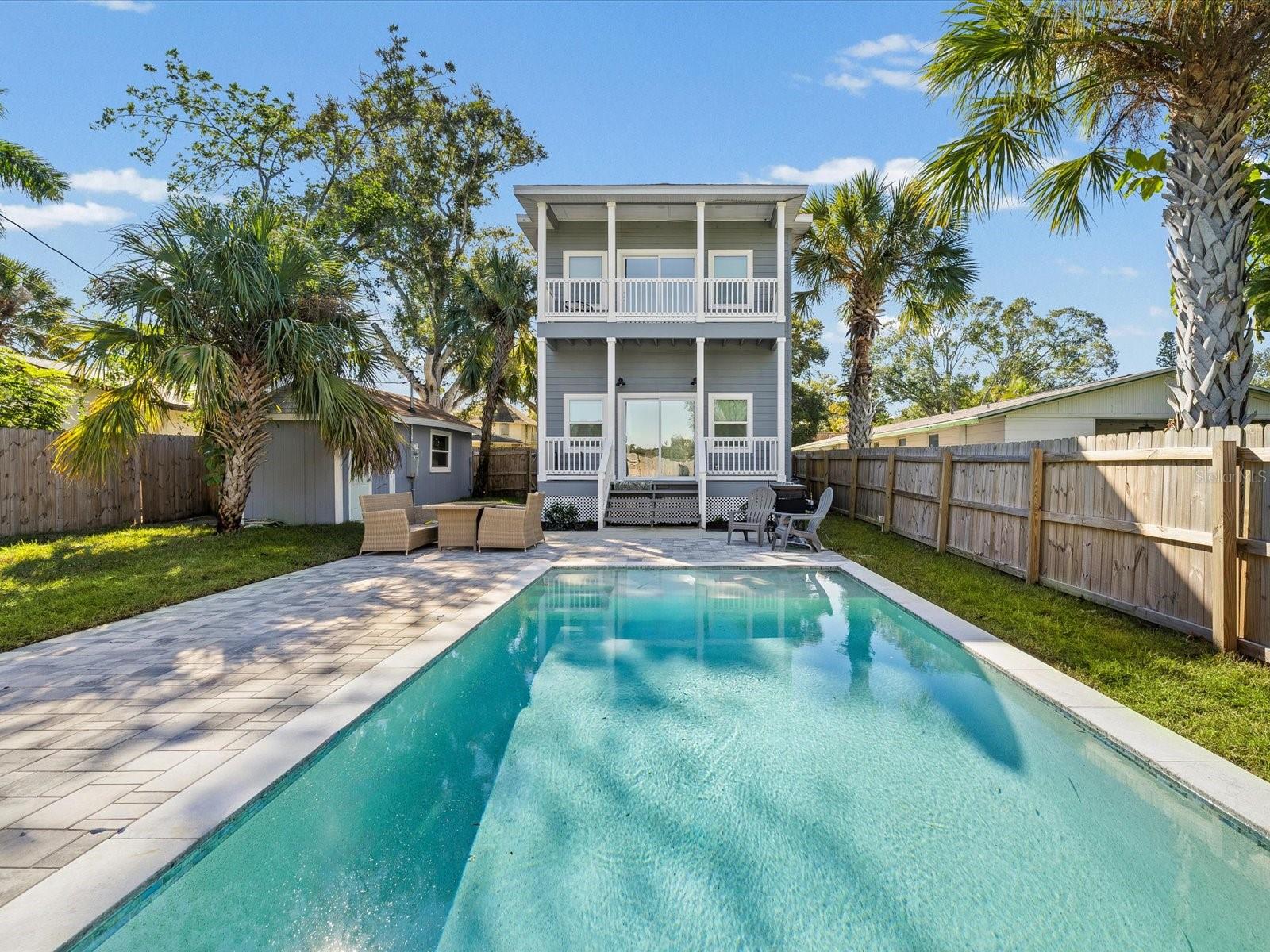 Image 34 of 90 For 605 12th Avenue N