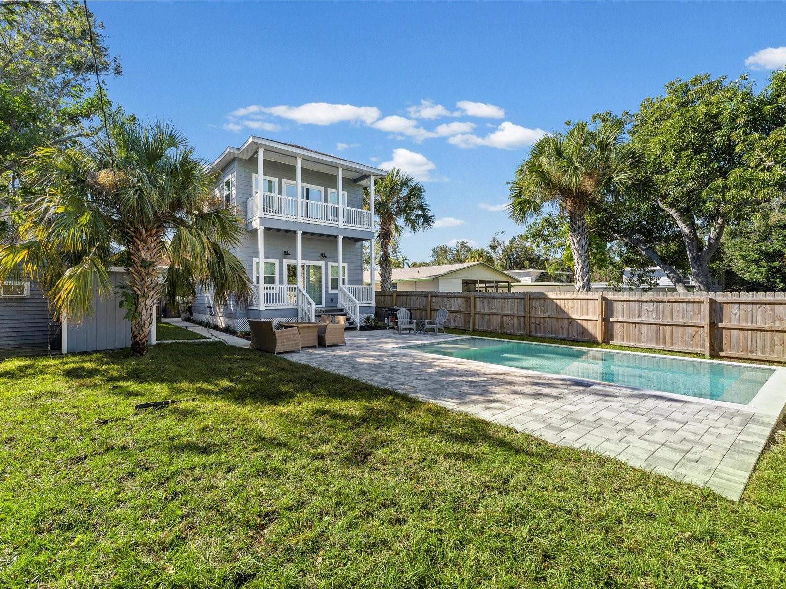 Image 35 of 90 For 605 12th Avenue N