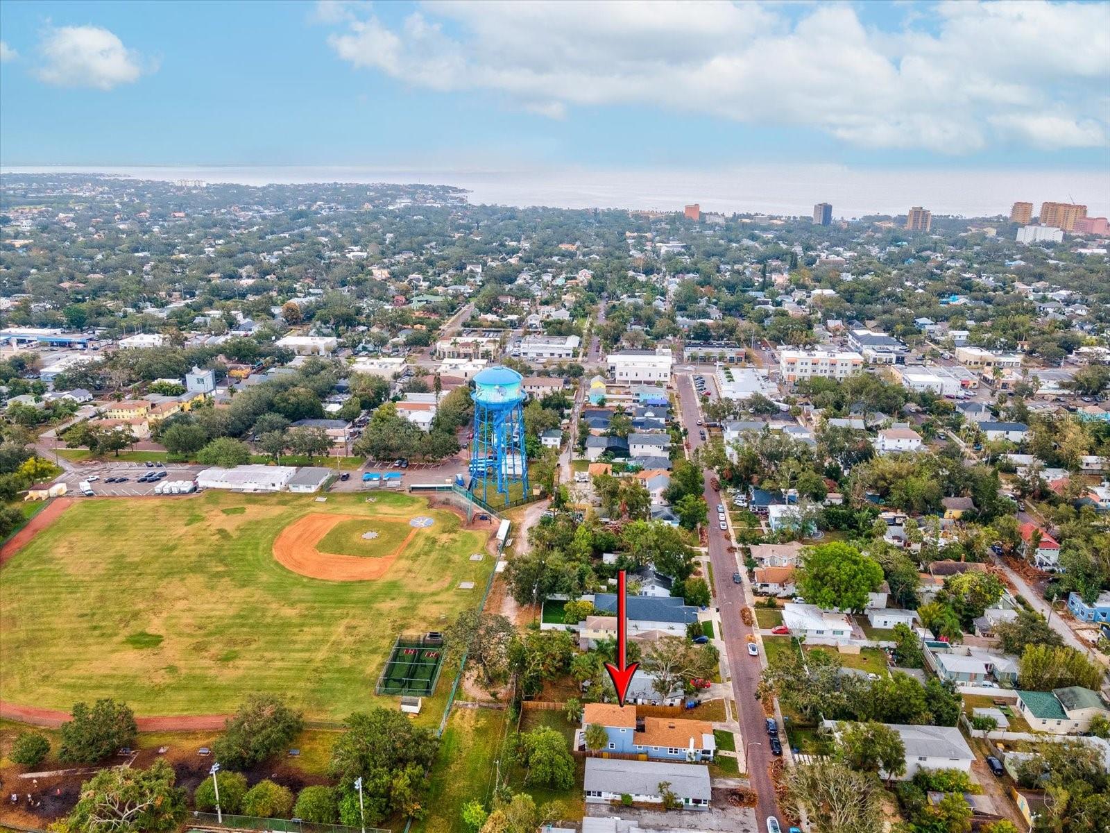 Image 56 of 90 For 605 12th Avenue N