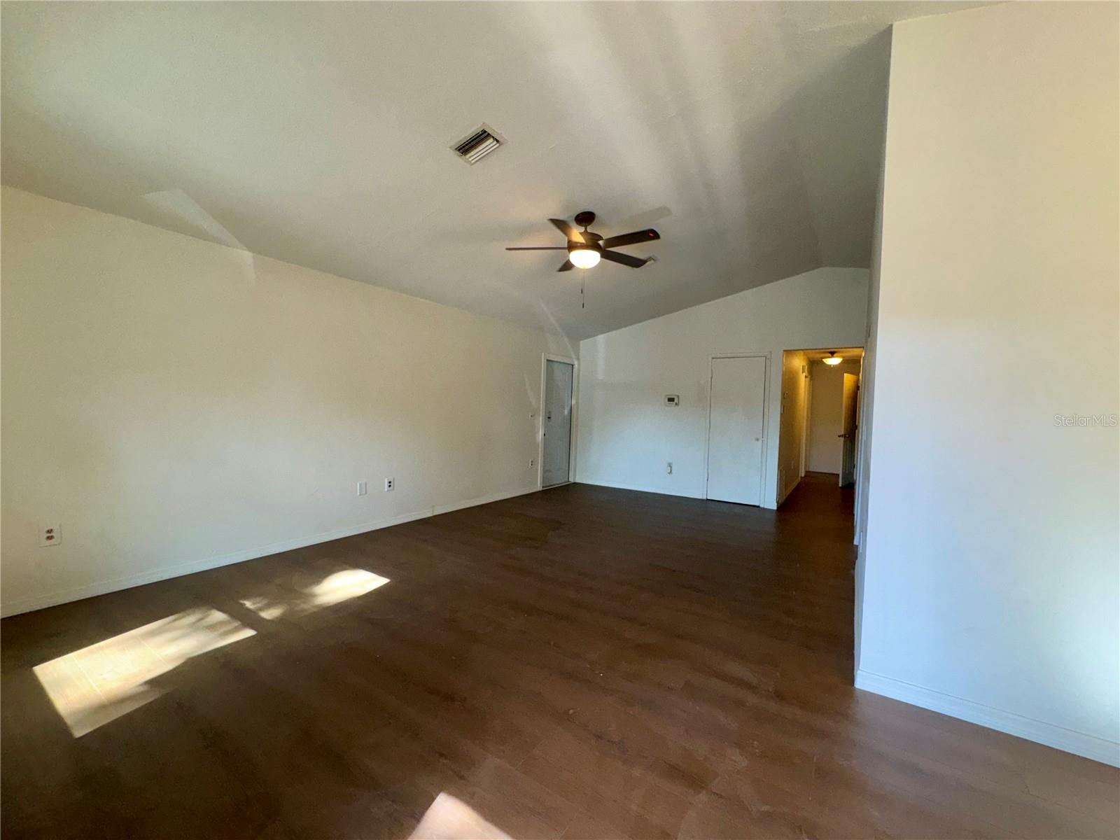 Image 3 of 22 For 1837 6th Avenue E