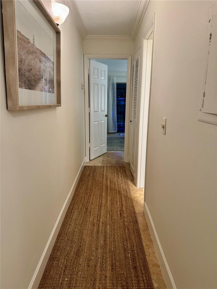 Image 7 of 11 For 4513 Oak Drive Q62a