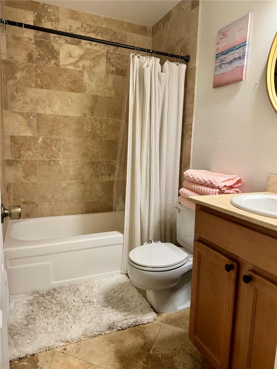 Image 8 of 11 For 4513 Oak Drive Q62a