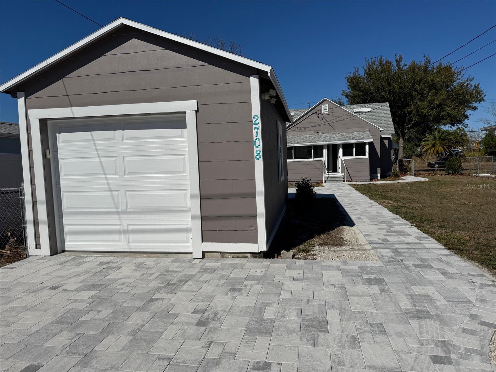 Image 2 of 25 For 2708 9th Avenue N