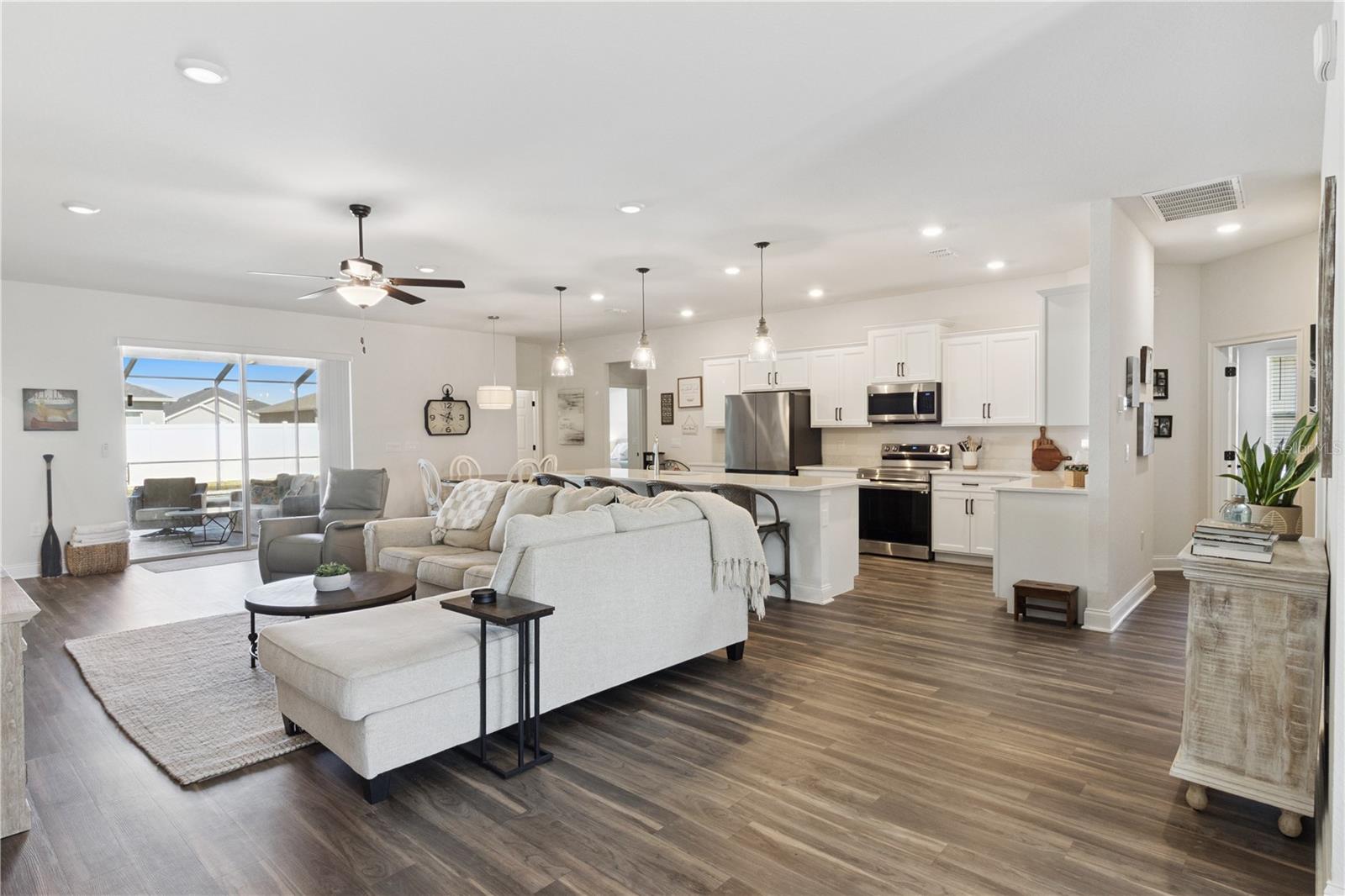 Image 10 of 51 For 6906 Treymont Drive