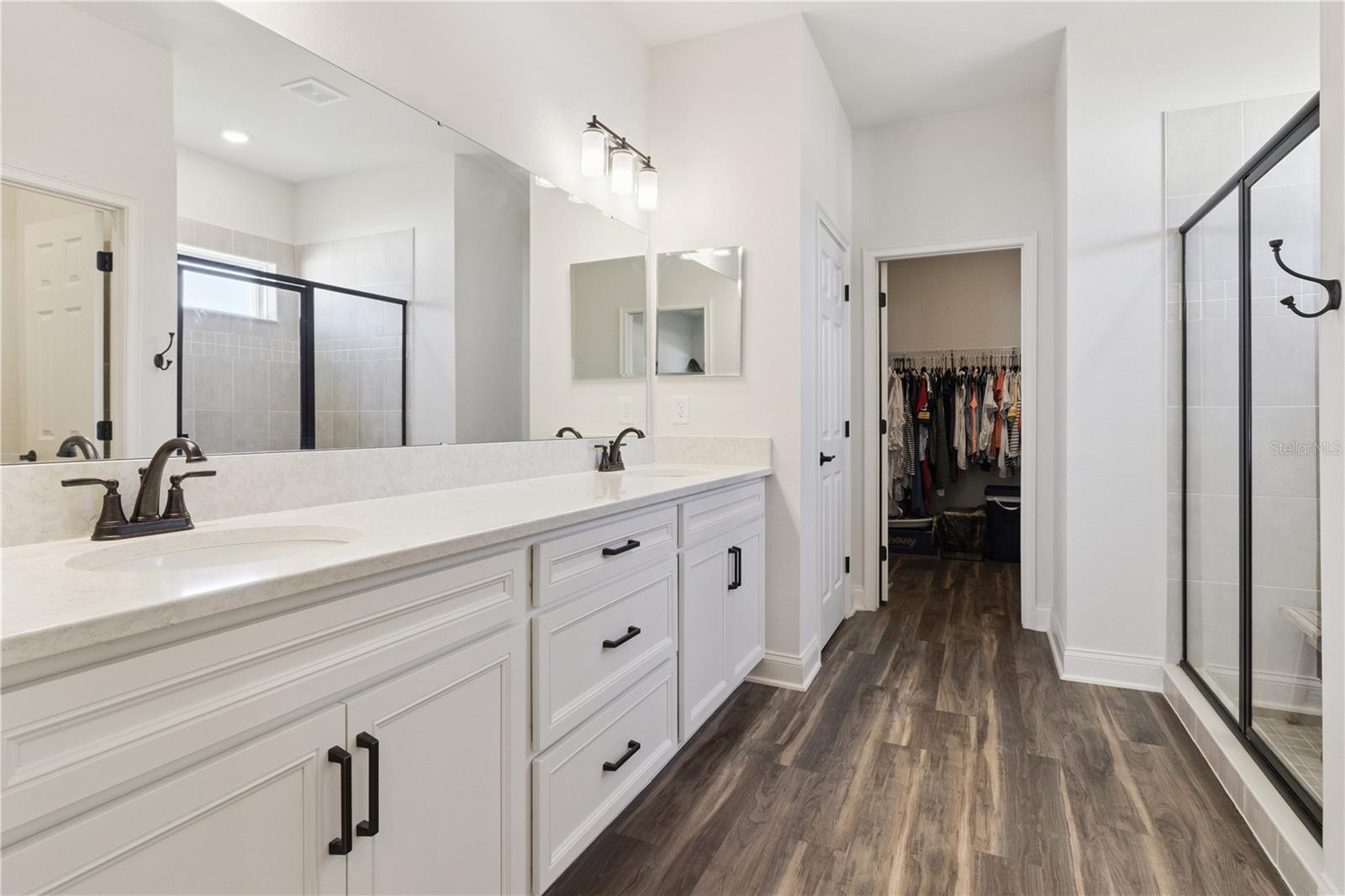 Image 22 of 51 For 6906 Treymont Drive