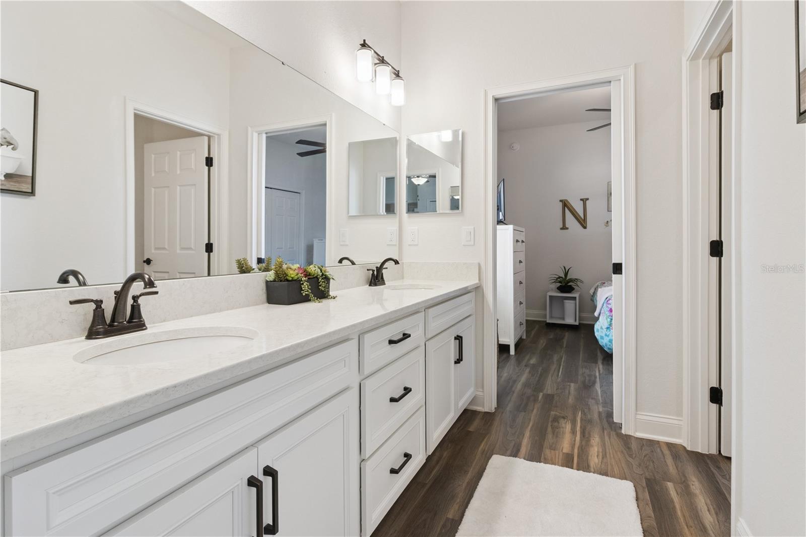 Image 25 of 51 For 6906 Treymont Drive