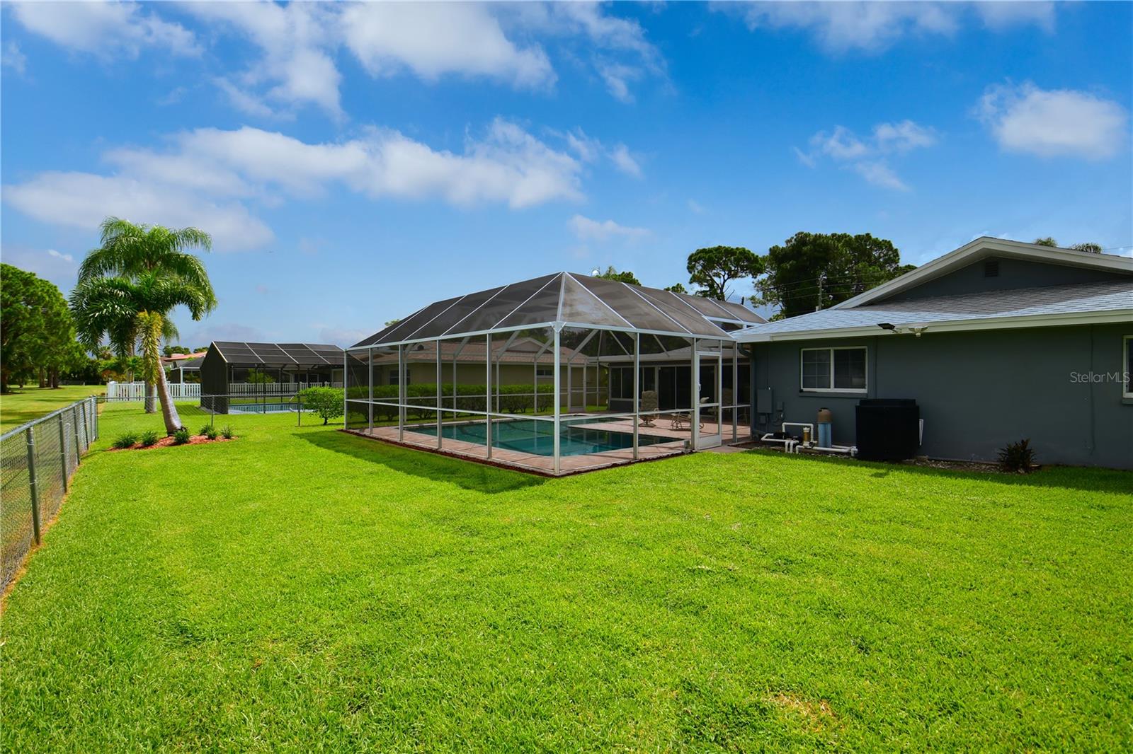 Image 39 of 53 For 6690 Burning Tree Drive