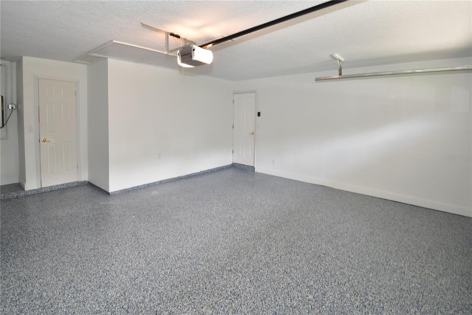 Image 46 of 53 For 6690 Burning Tree Drive