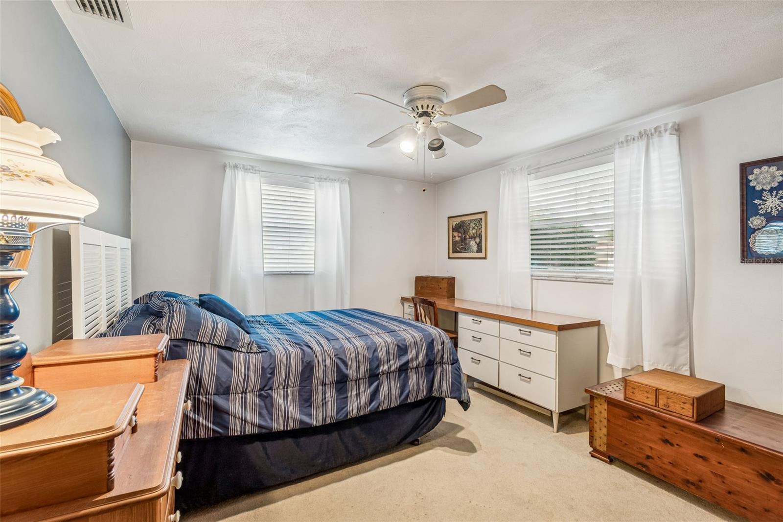 Image 16 of 27 For 7740 Hawthorn Drive