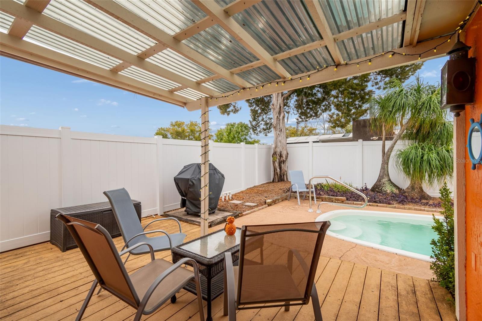 Image 24 of 27 For 7740 Hawthorn Drive