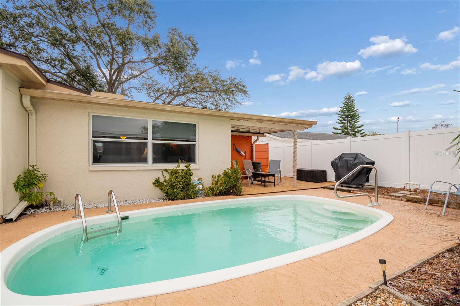 Image 26 of 27 For 7740 Hawthorn Drive