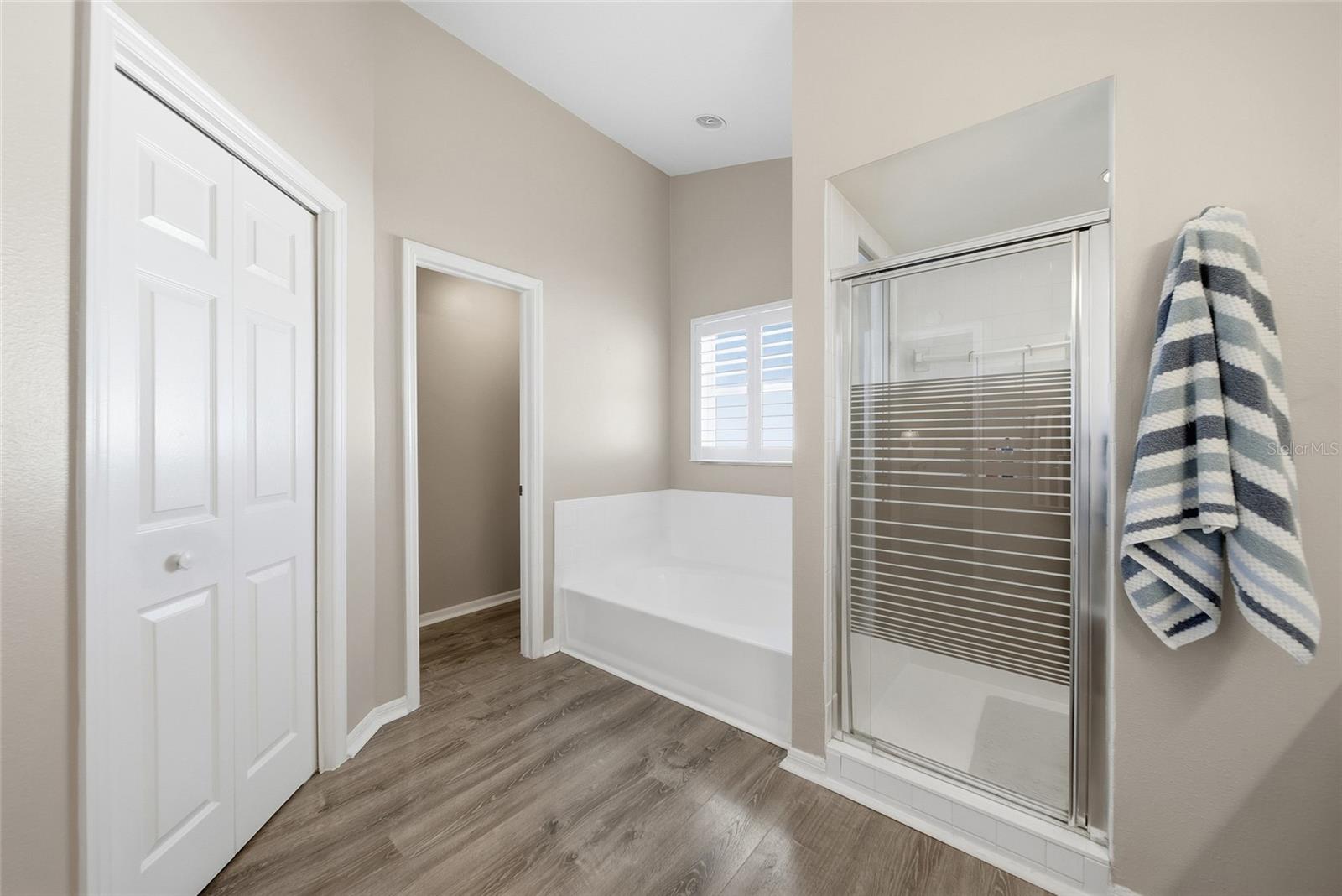 Image 29 of 46 For 2119 Cattleman Drive