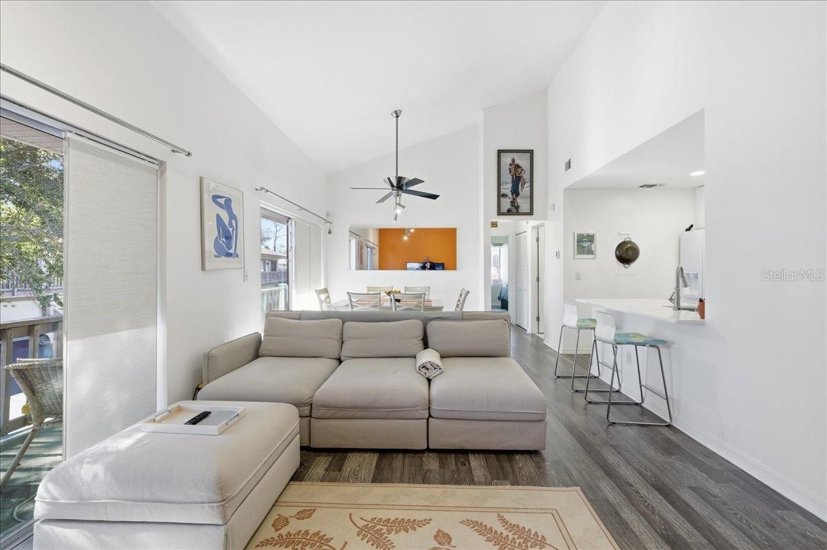 Image 4 of 45 For 1859 Bough Avenue D