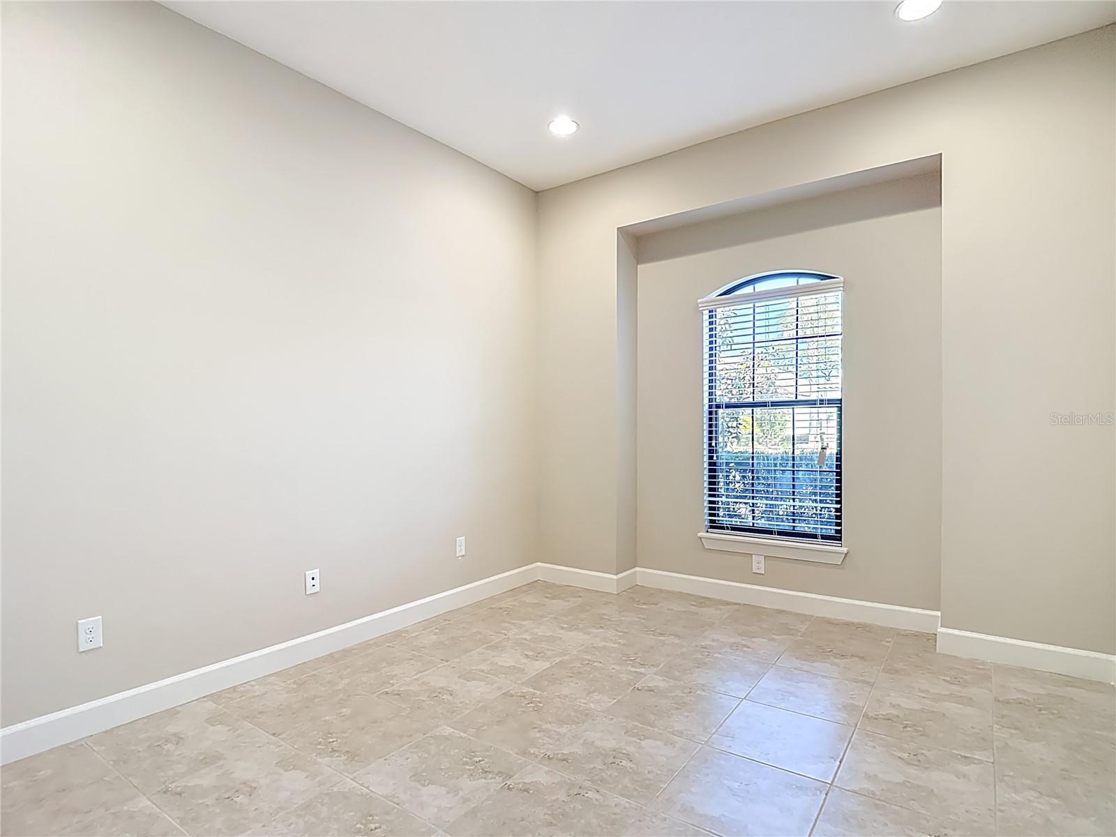 Image 10 of 58 For 8613 Grand Alberato Road