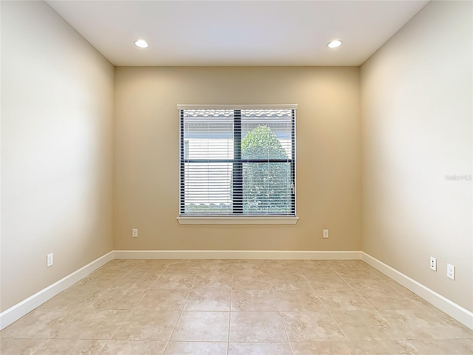 Image 15 of 58 For 8613 Grand Alberato Road