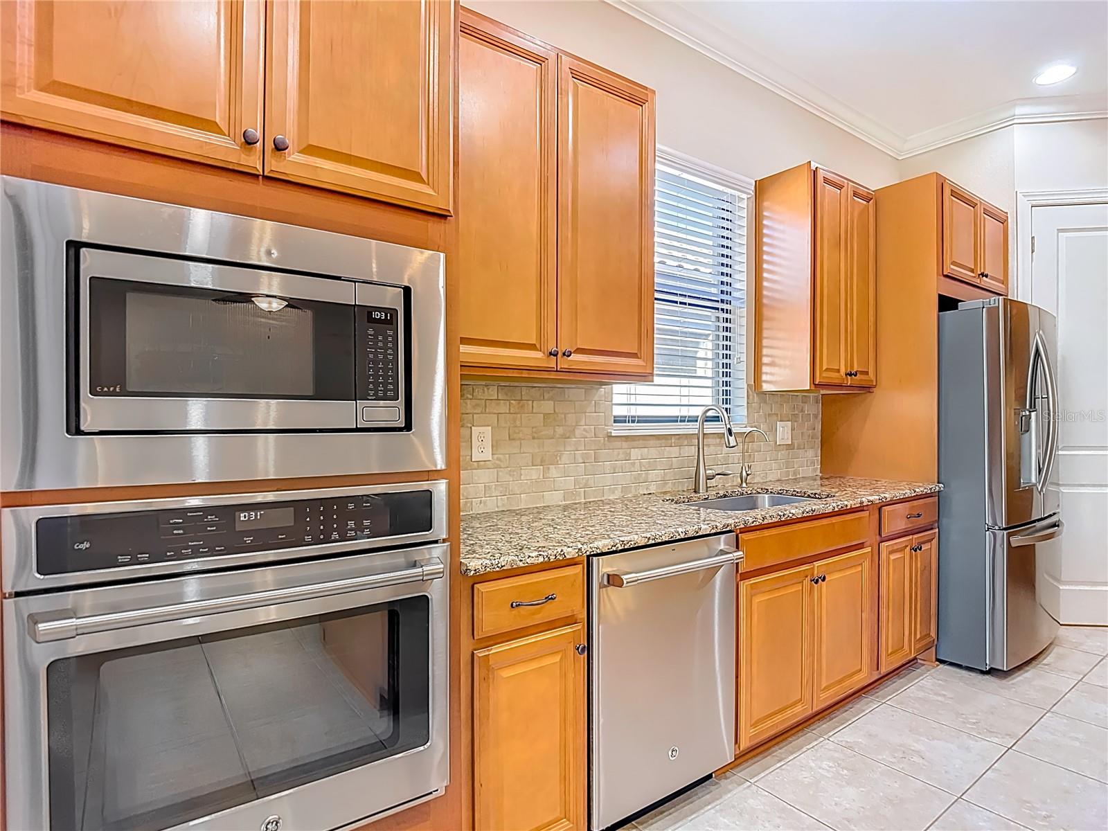 Image 23 of 58 For 8613 Grand Alberato Road