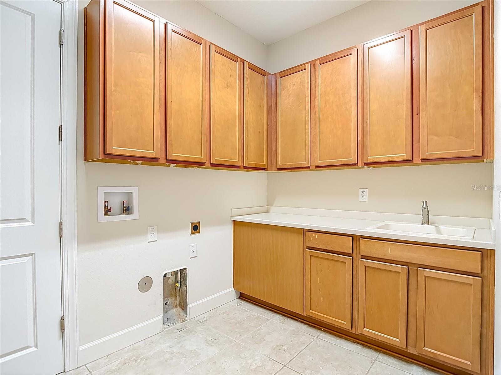 Image 40 of 58 For 8613 Grand Alberato Road