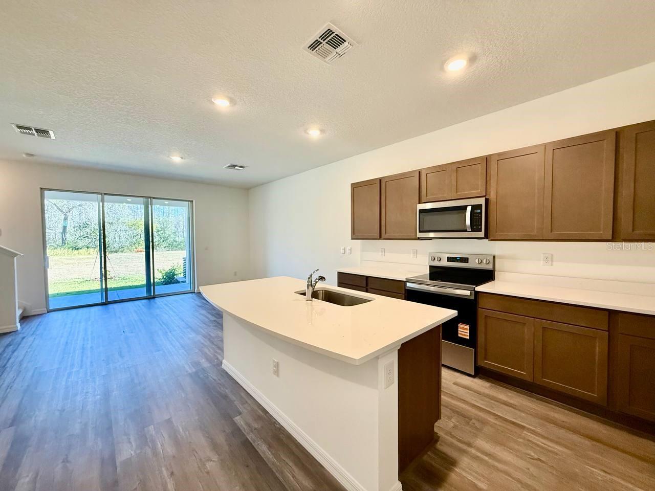 Image 10 of 36 For 11374 Velvet Apricot Drive