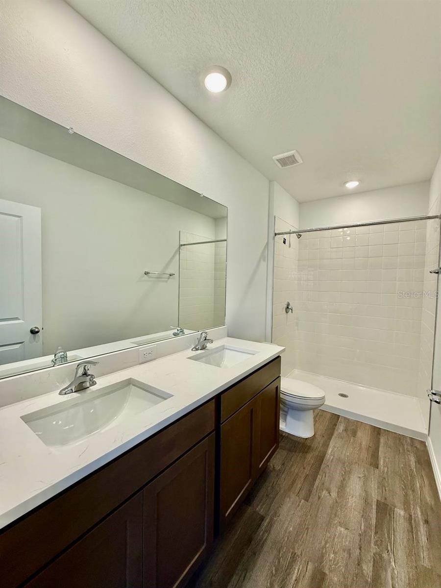 Image 18 of 36 For 11374 Velvet Apricot Drive