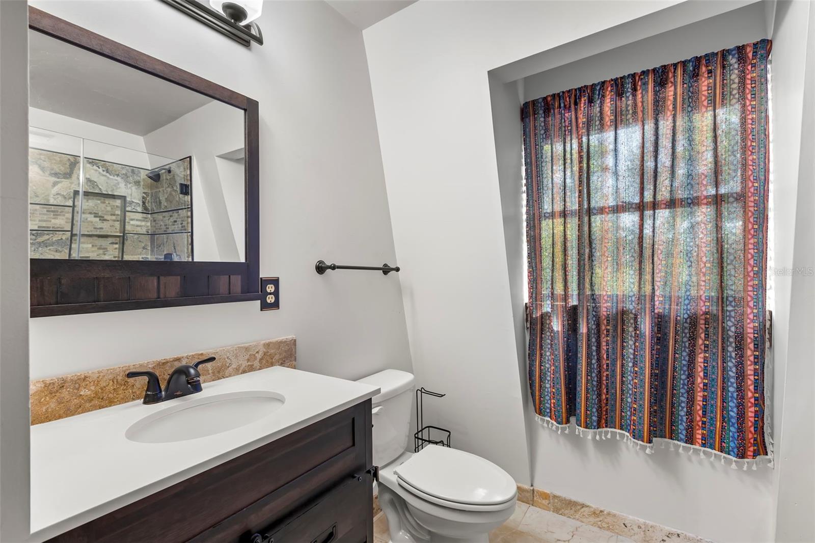 Image 34 of 66 For 809 Cardinal Avenue