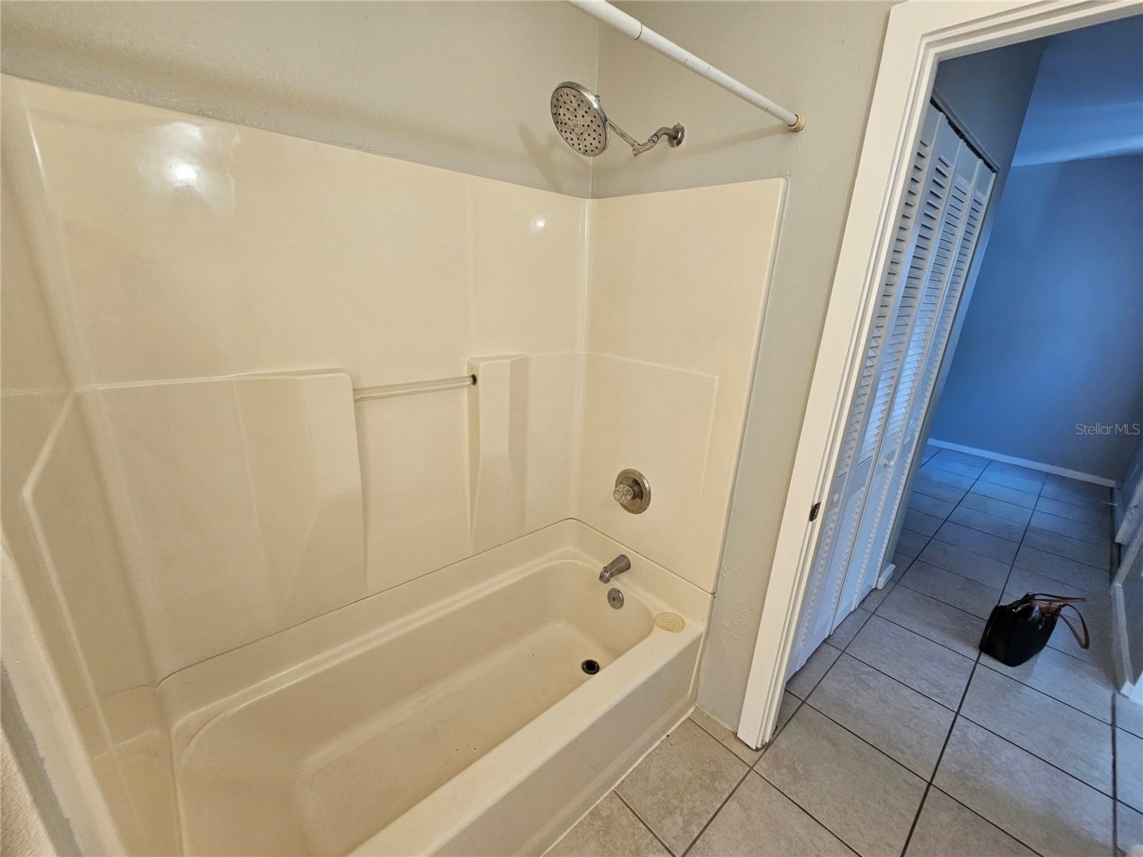 Image 5 of 19 For 1408 Fort Harrison Avenue B