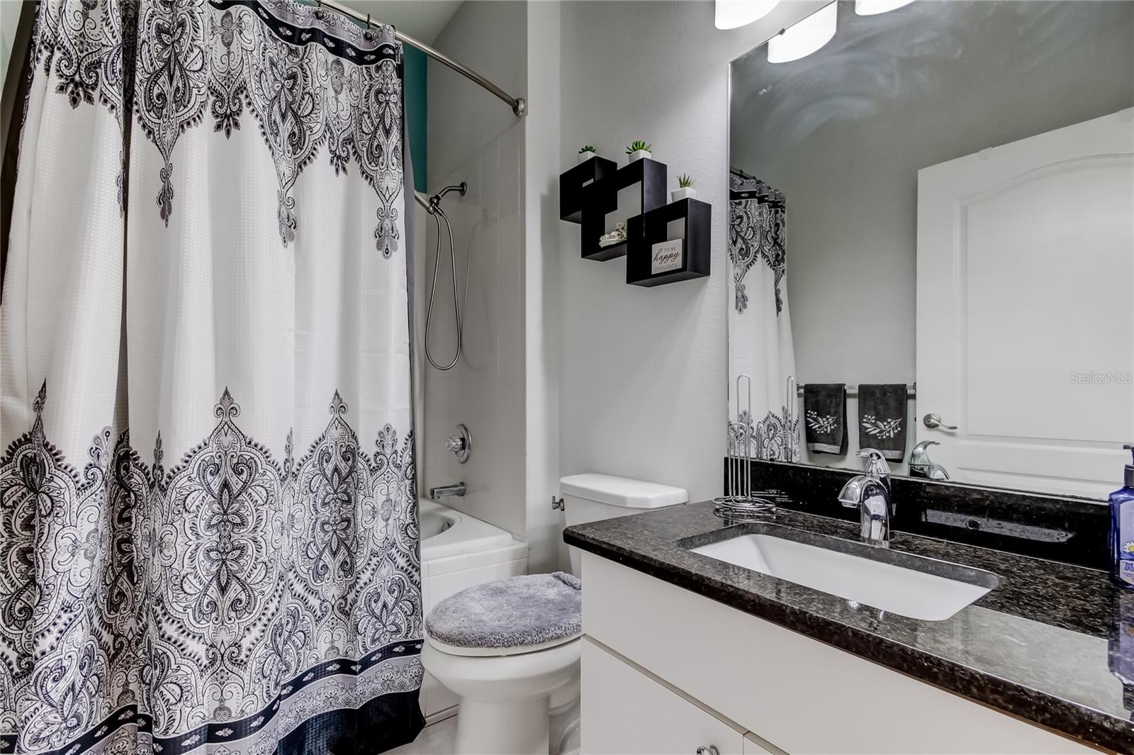 Image 40 of 65 For 19131 Lake Audubon Drive