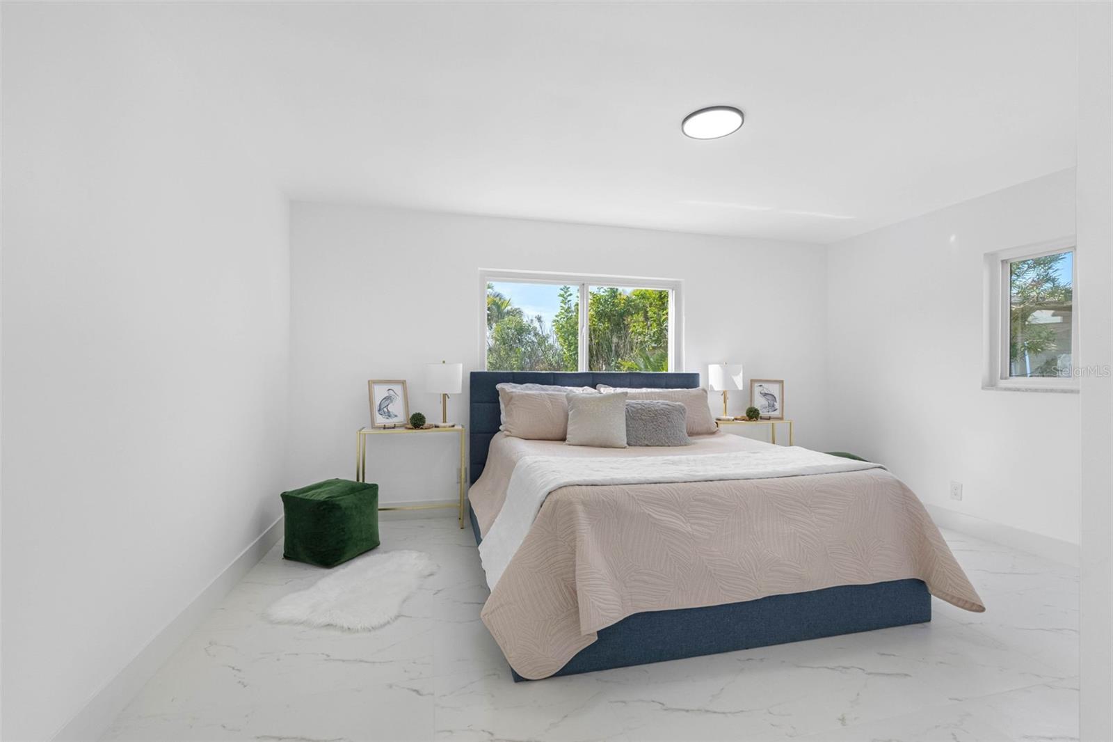 Listing photo id 21 for 785 115th Avenue