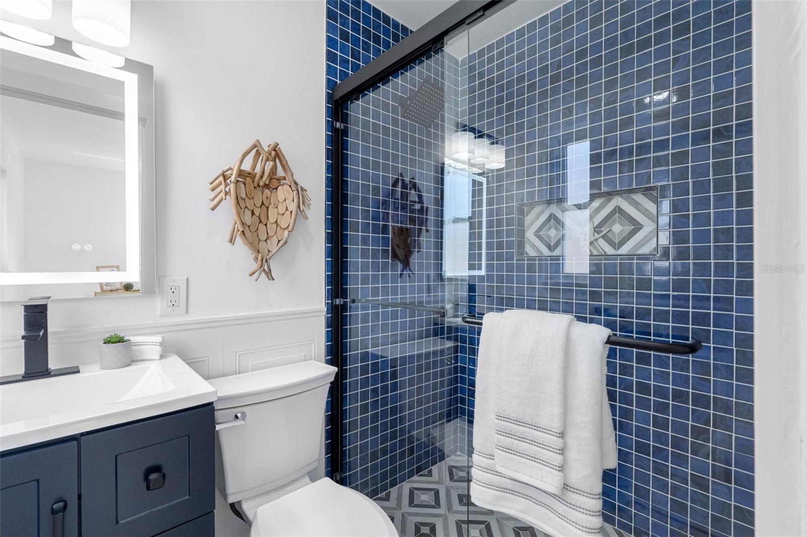 Listing photo id 25 for 785 115th Avenue