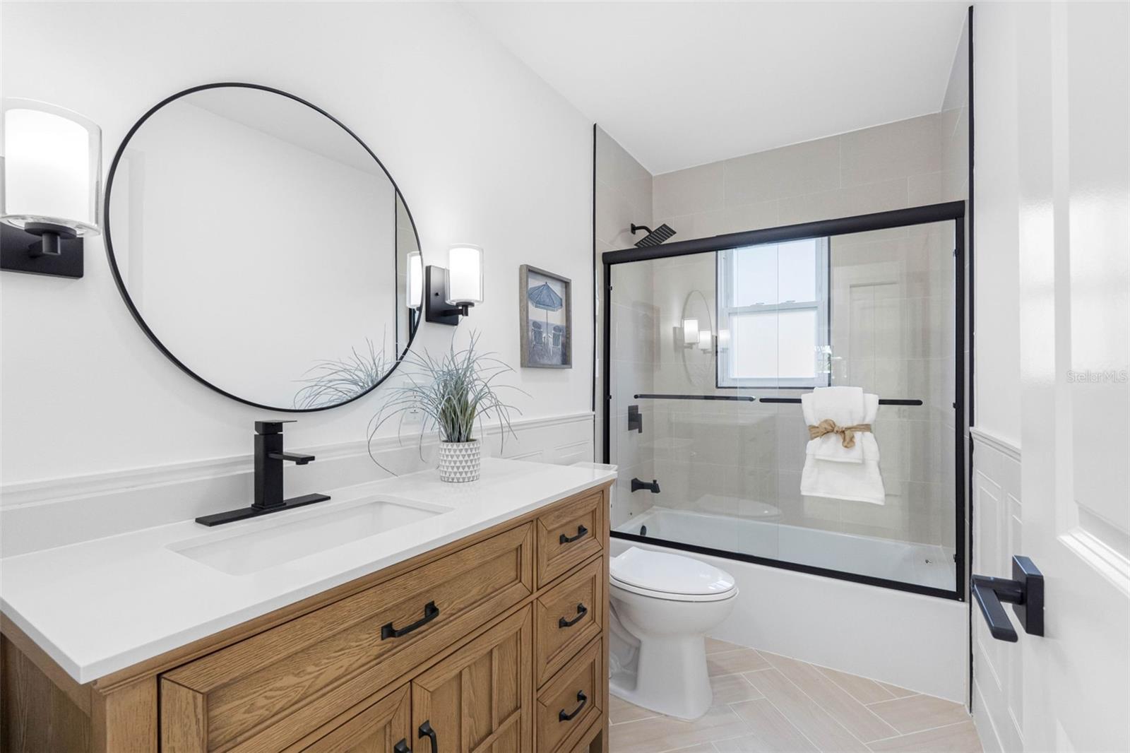 Listing photo id 28 for 785 115th Avenue