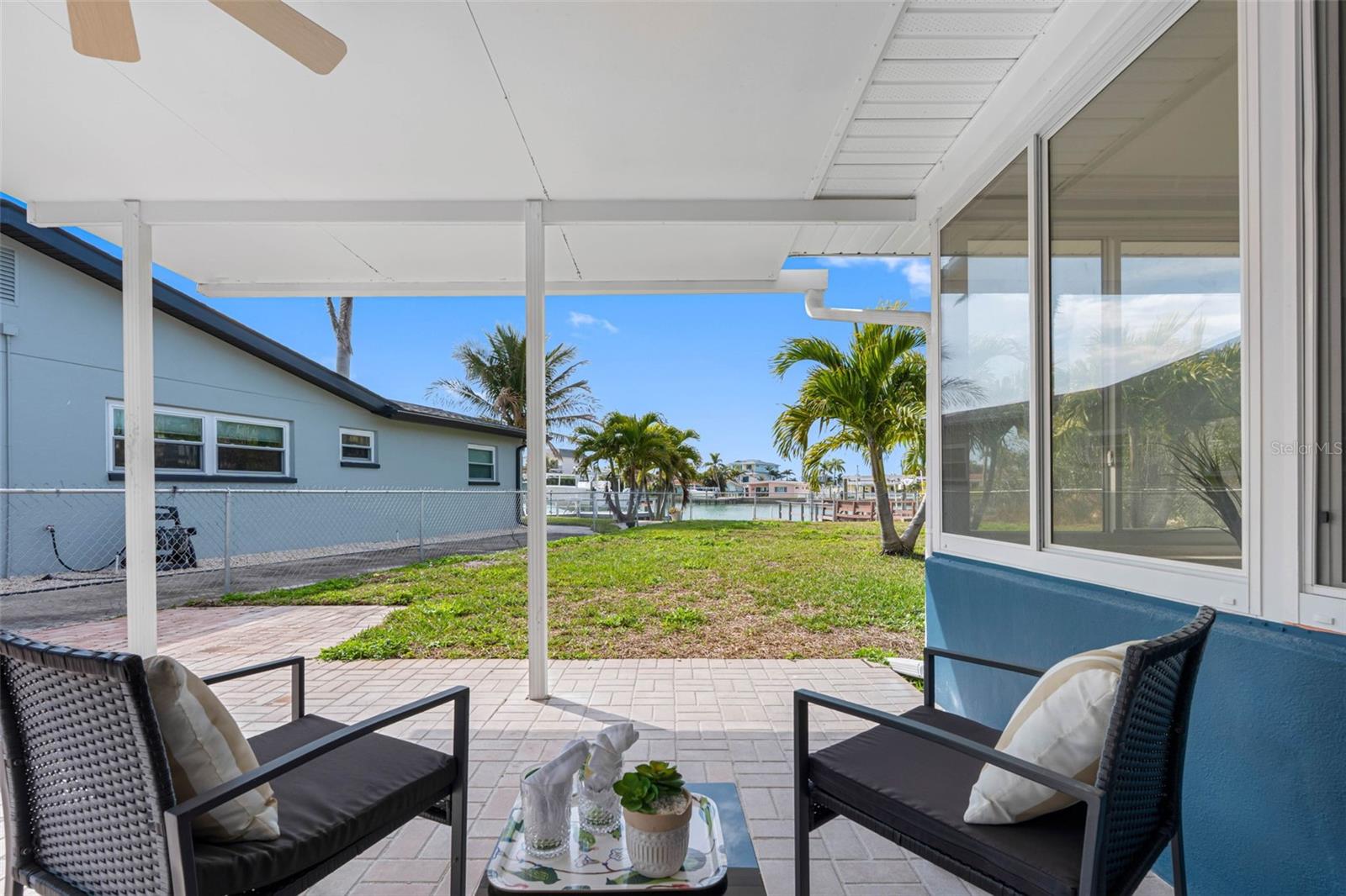 Listing photo id 32 for 785 115th Avenue