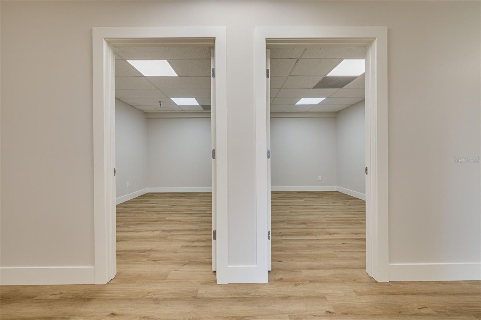 Image 17 of 27 For 1465 Fort Harrison Avenue