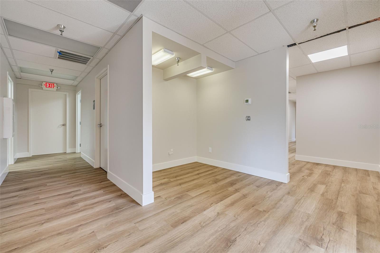 Image 25 of 27 For 1465 Fort Harrison Avenue