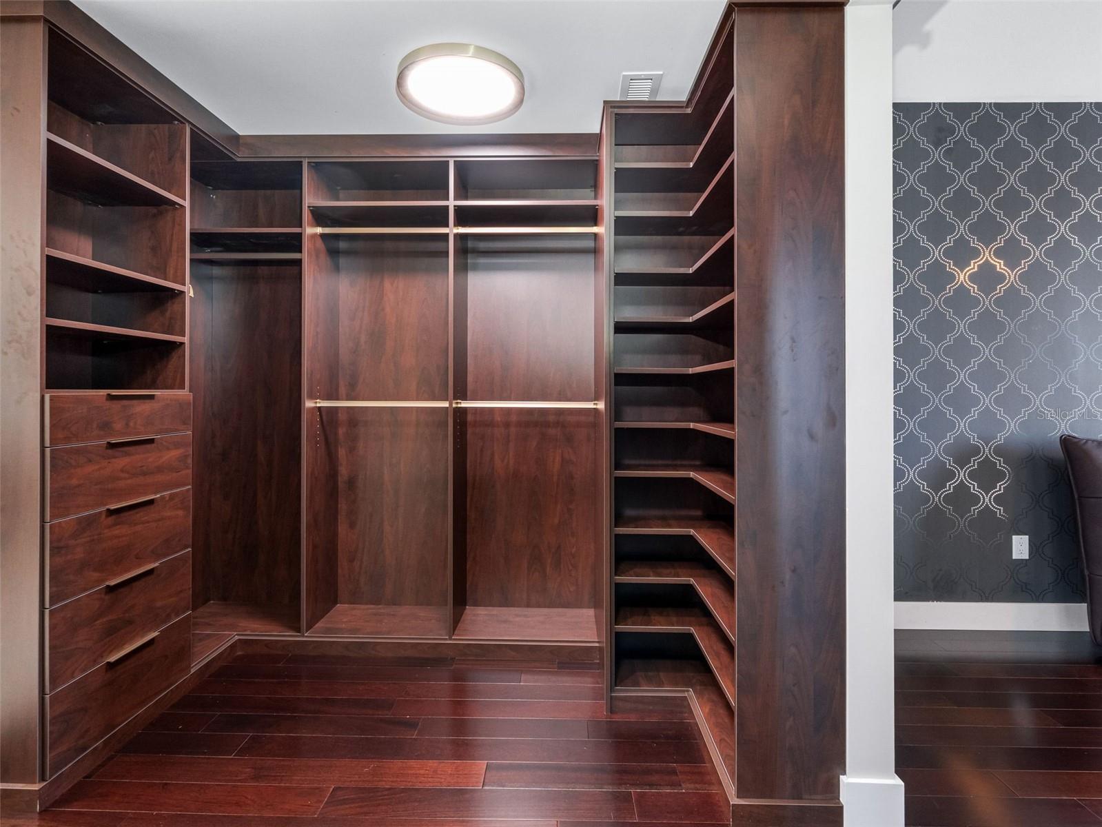 Image 45 of 80 For 5823 Bowen Daniel Drive 1206