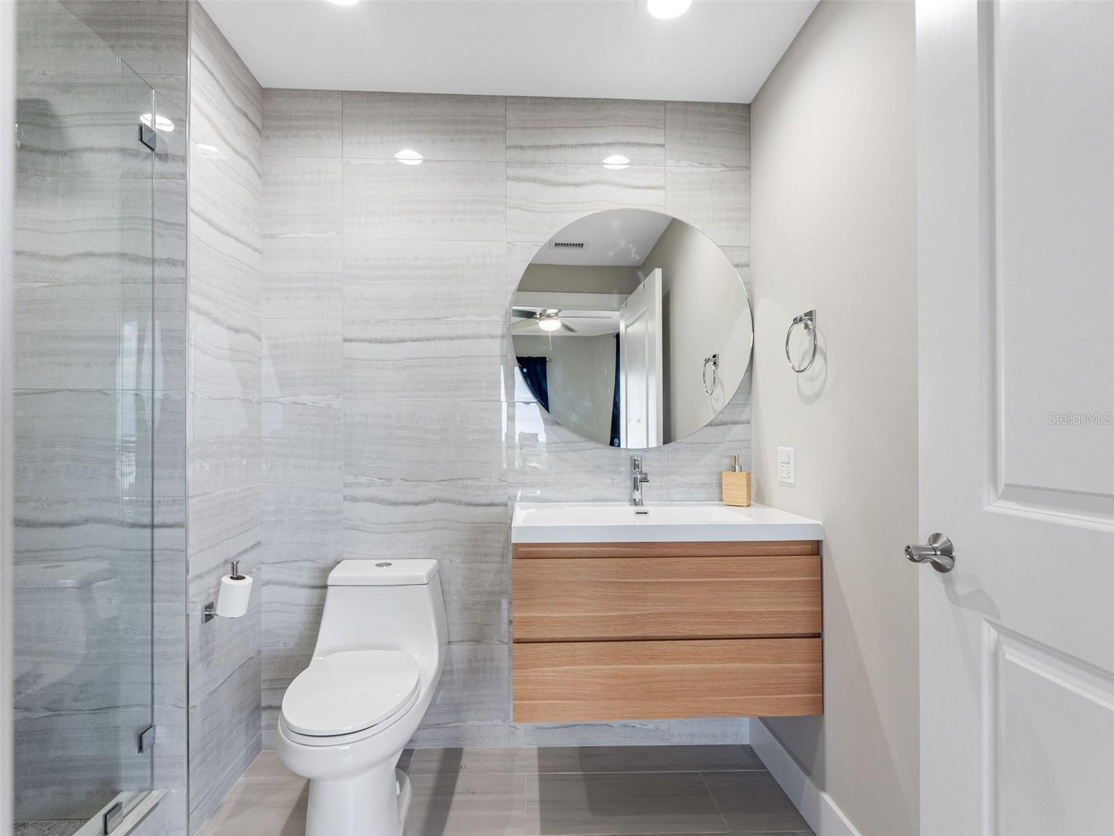 Image 59 of 80 For 5823 Bowen Daniel Drive 1206