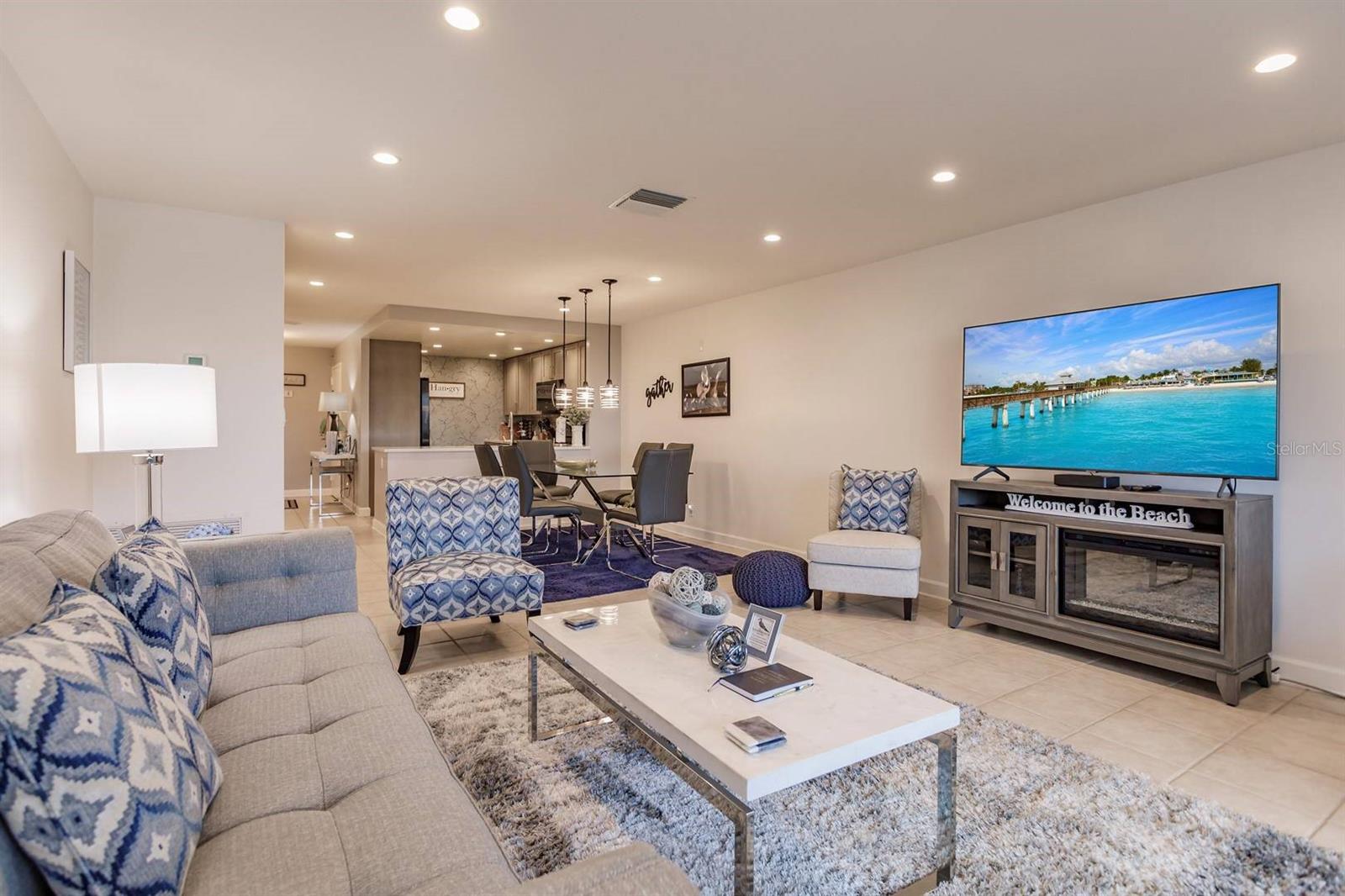 Image 4 of 22 For 1255 Peppertree Drive 403