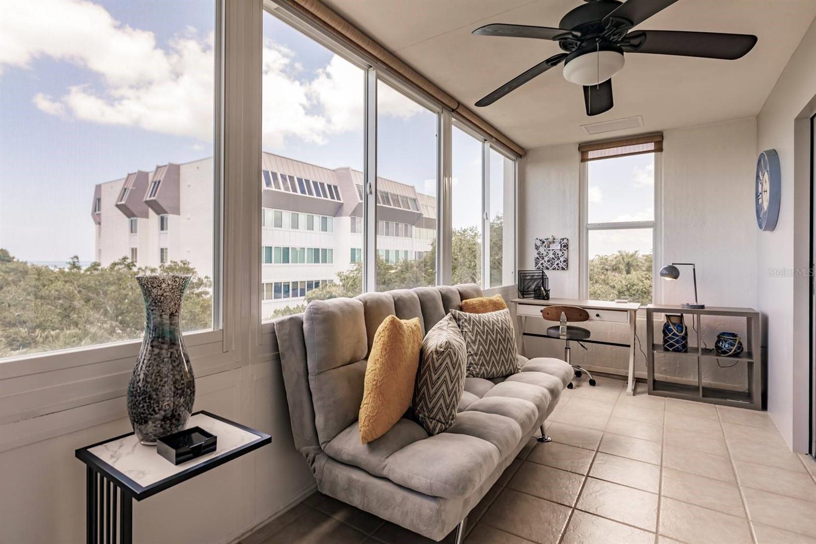 Image 6 of 22 For 1255 Peppertree Drive 403