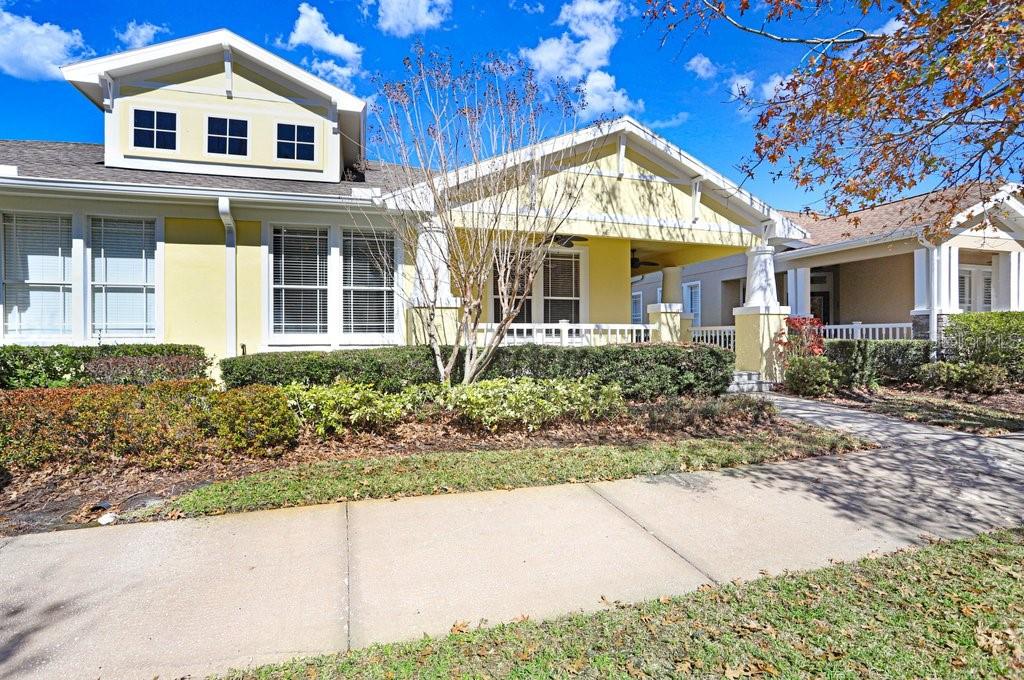 Listing photo id 1 for 9513 West Park Village Drive