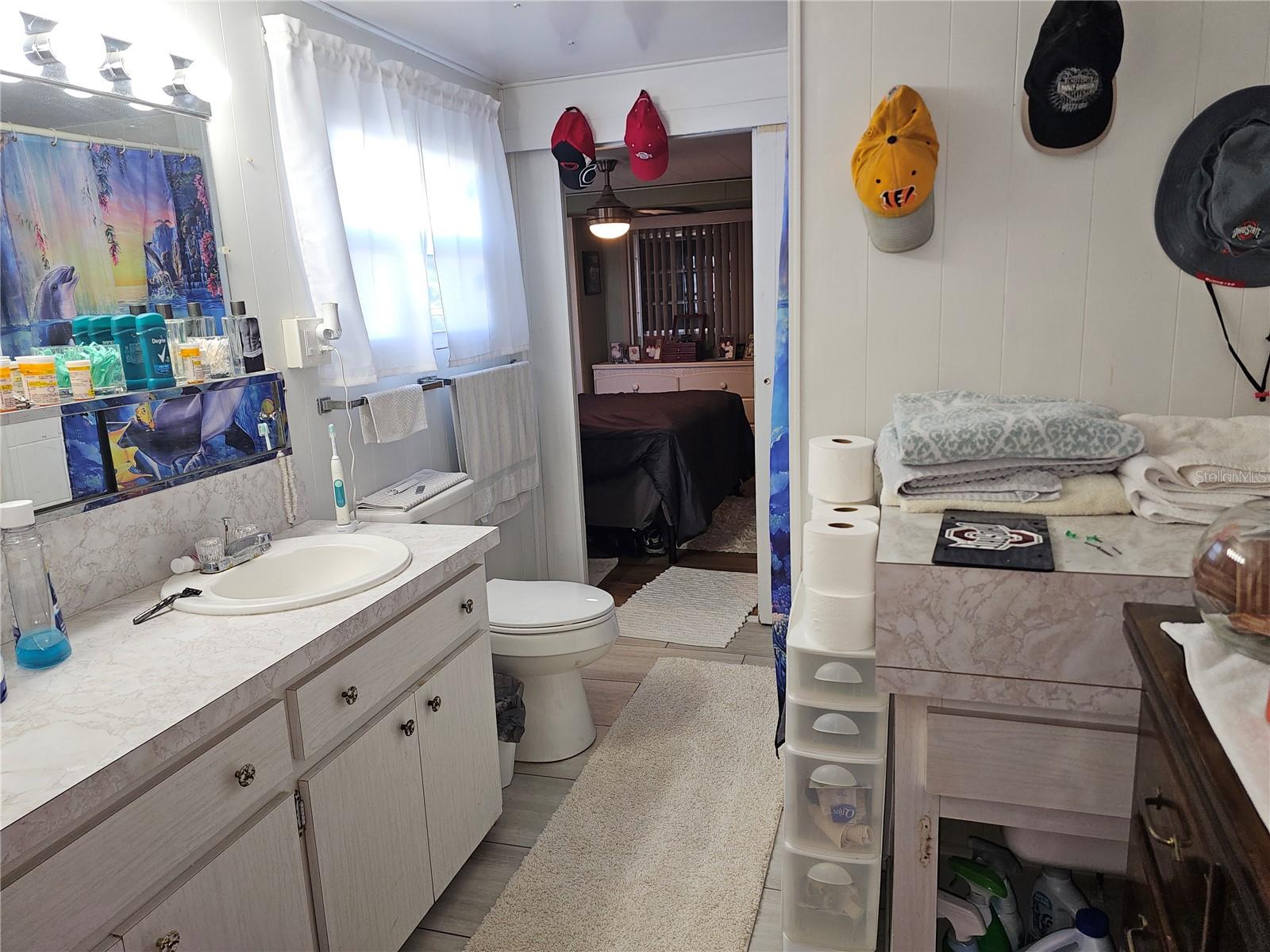 Listing photo id 18 for 18675 Us Highway 19 N 454