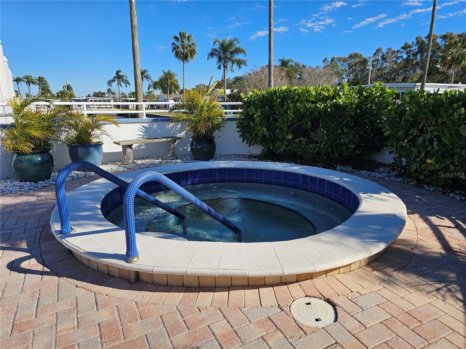 Listing photo id 29 for 18675 Us Highway 19 N 454