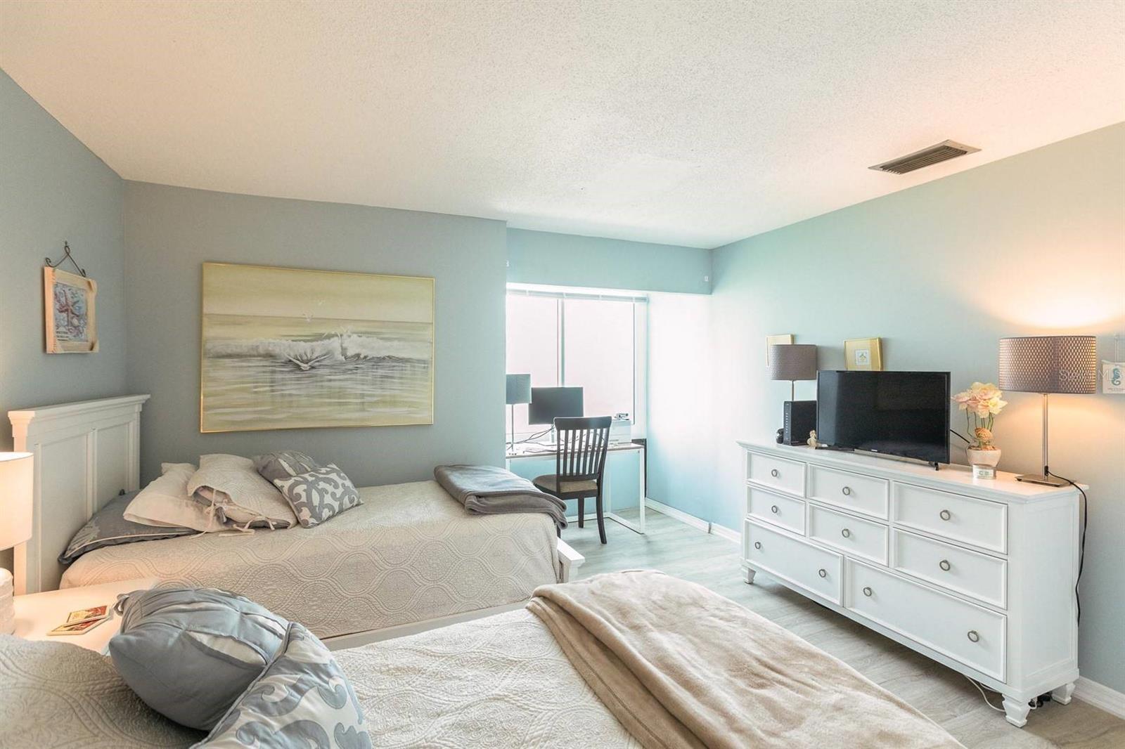 Image 15 of 19 For 1255 Peppertree Drive 501