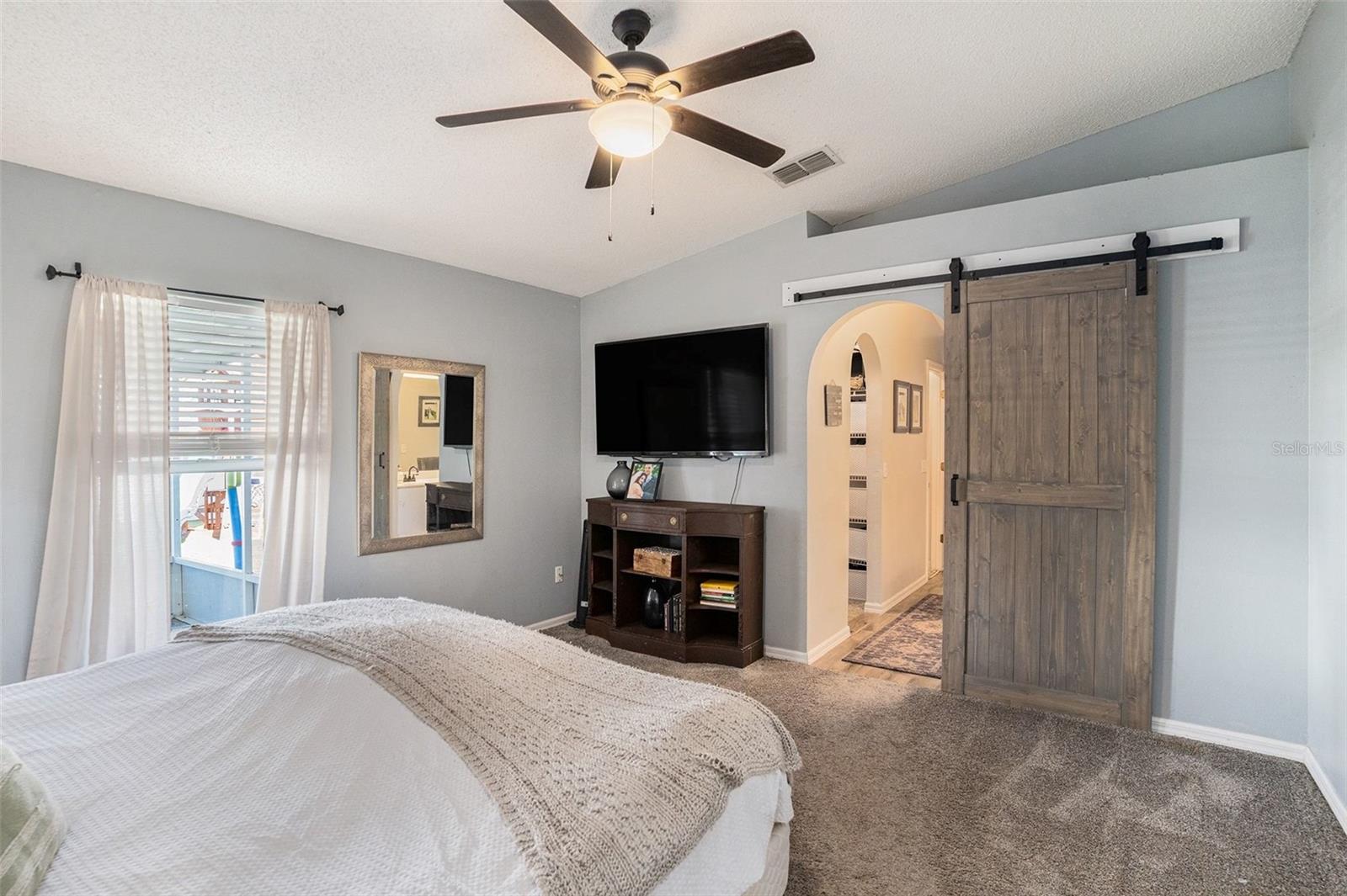 Image 12 of 23 For 24823 Permit Way