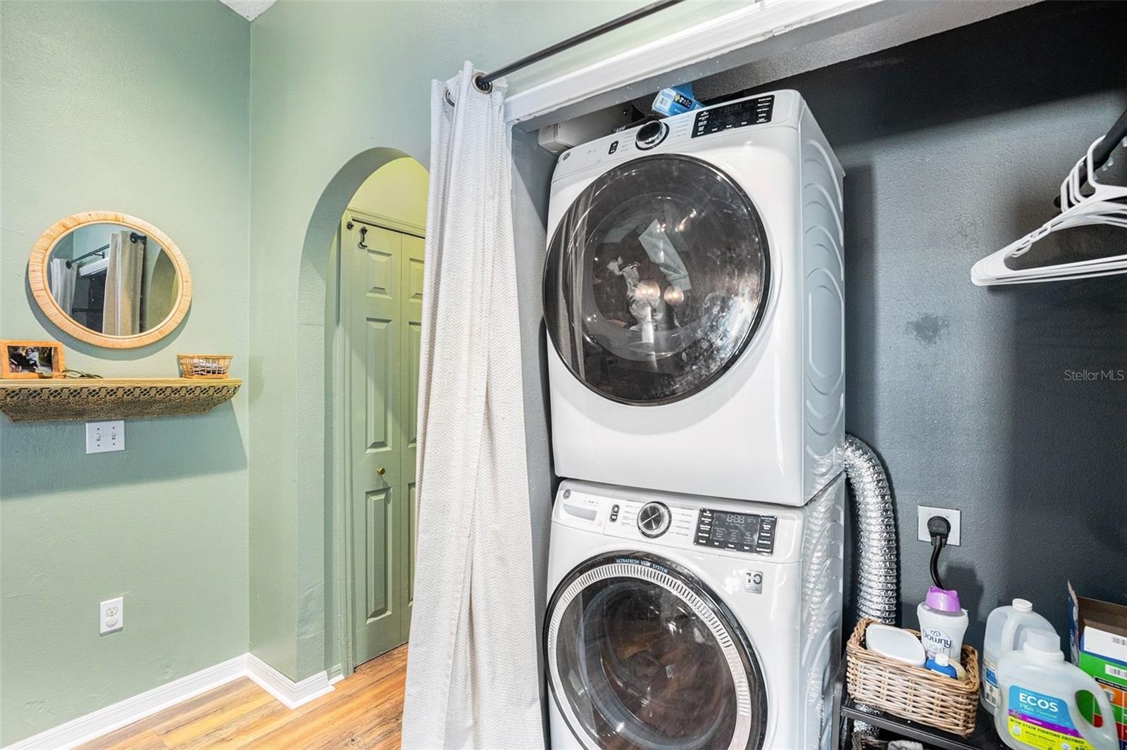 Image 18 of 23 For 24823 Permit Way