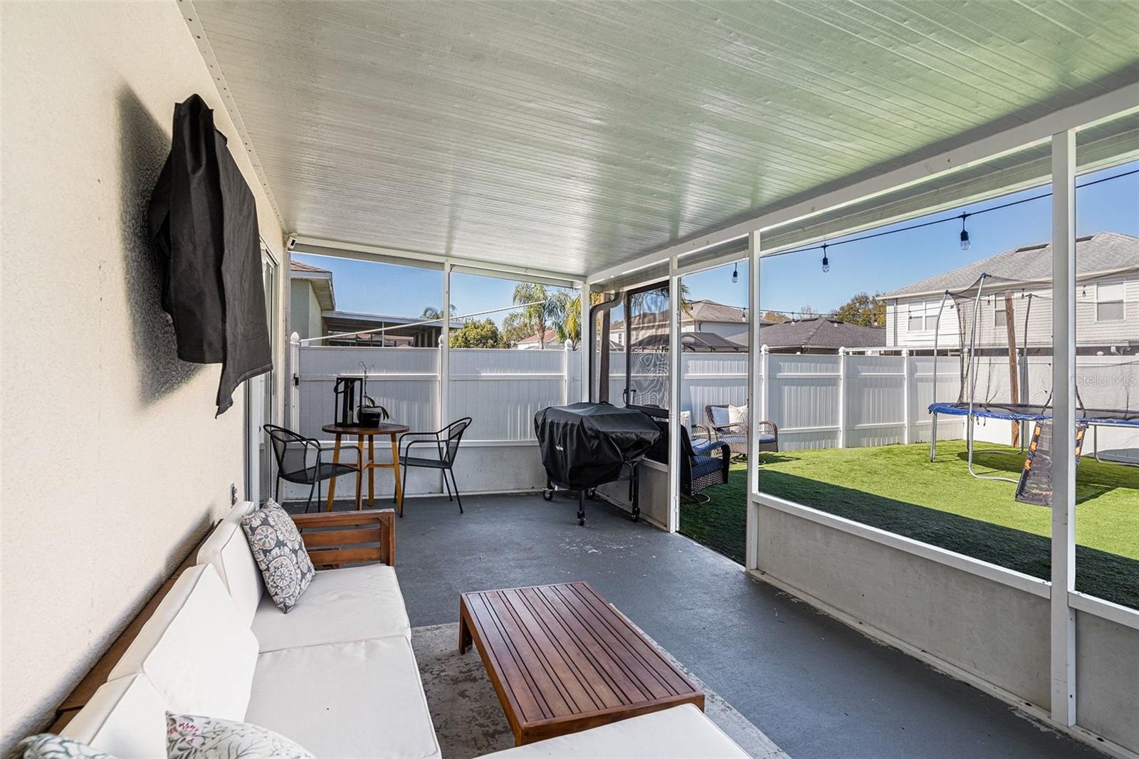 Image 19 of 23 For 24823 Permit Way