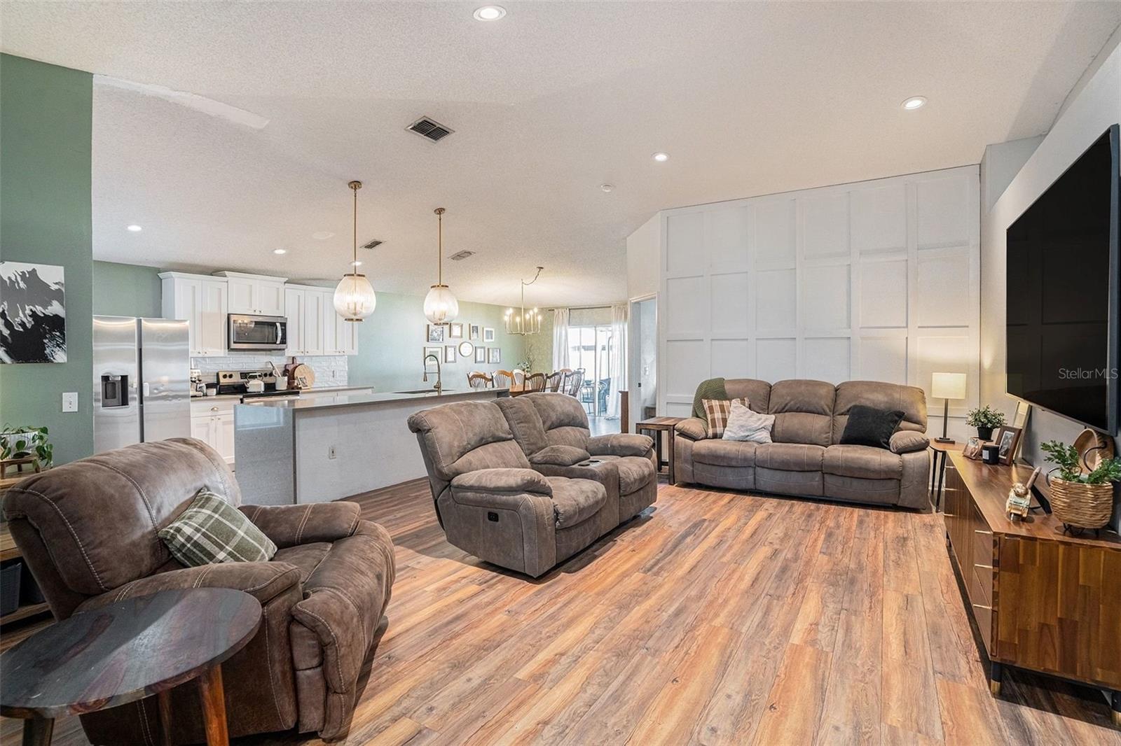 Image 2 of 23 For 24823 Permit Way