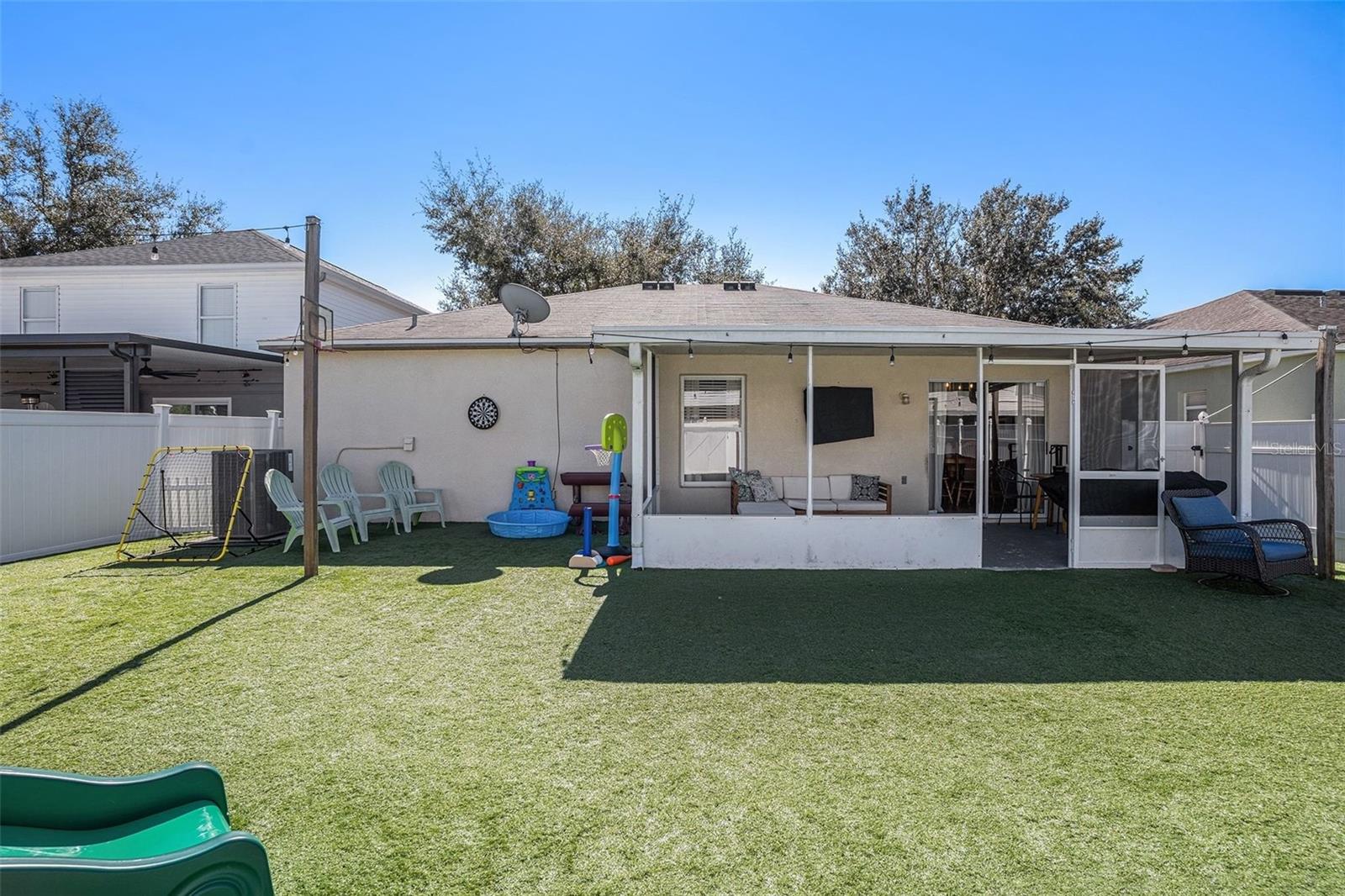 Image 20 of 23 For 24823 Permit Way