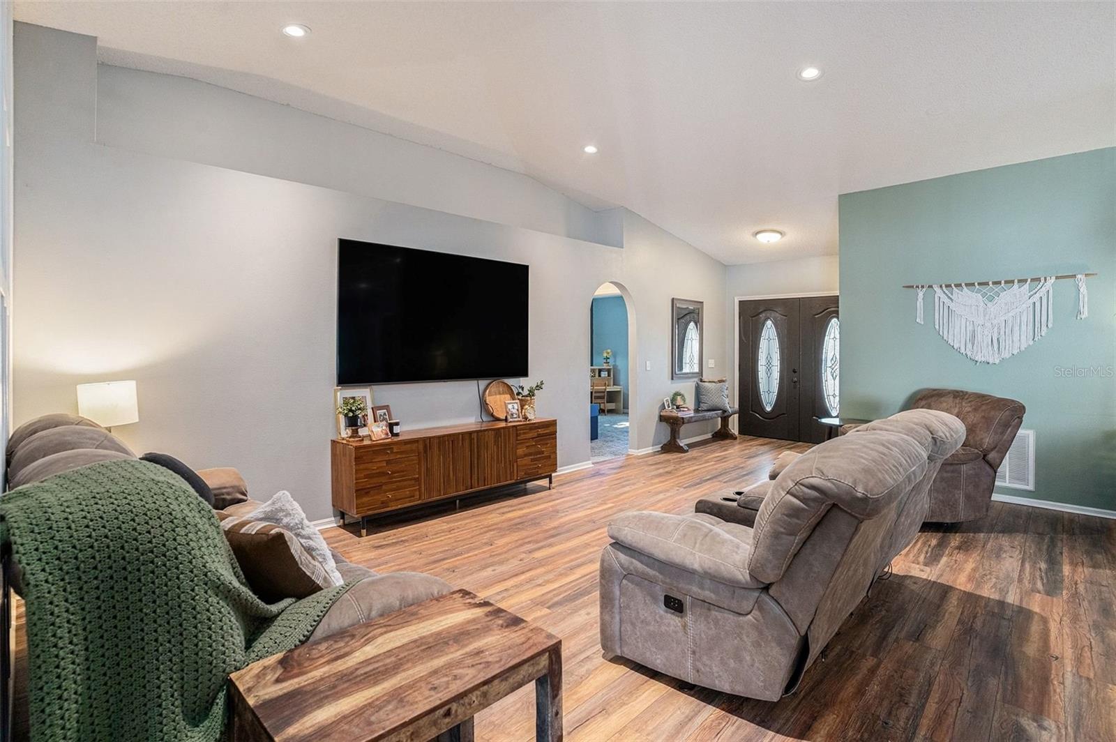 Image 3 of 23 For 24823 Permit Way