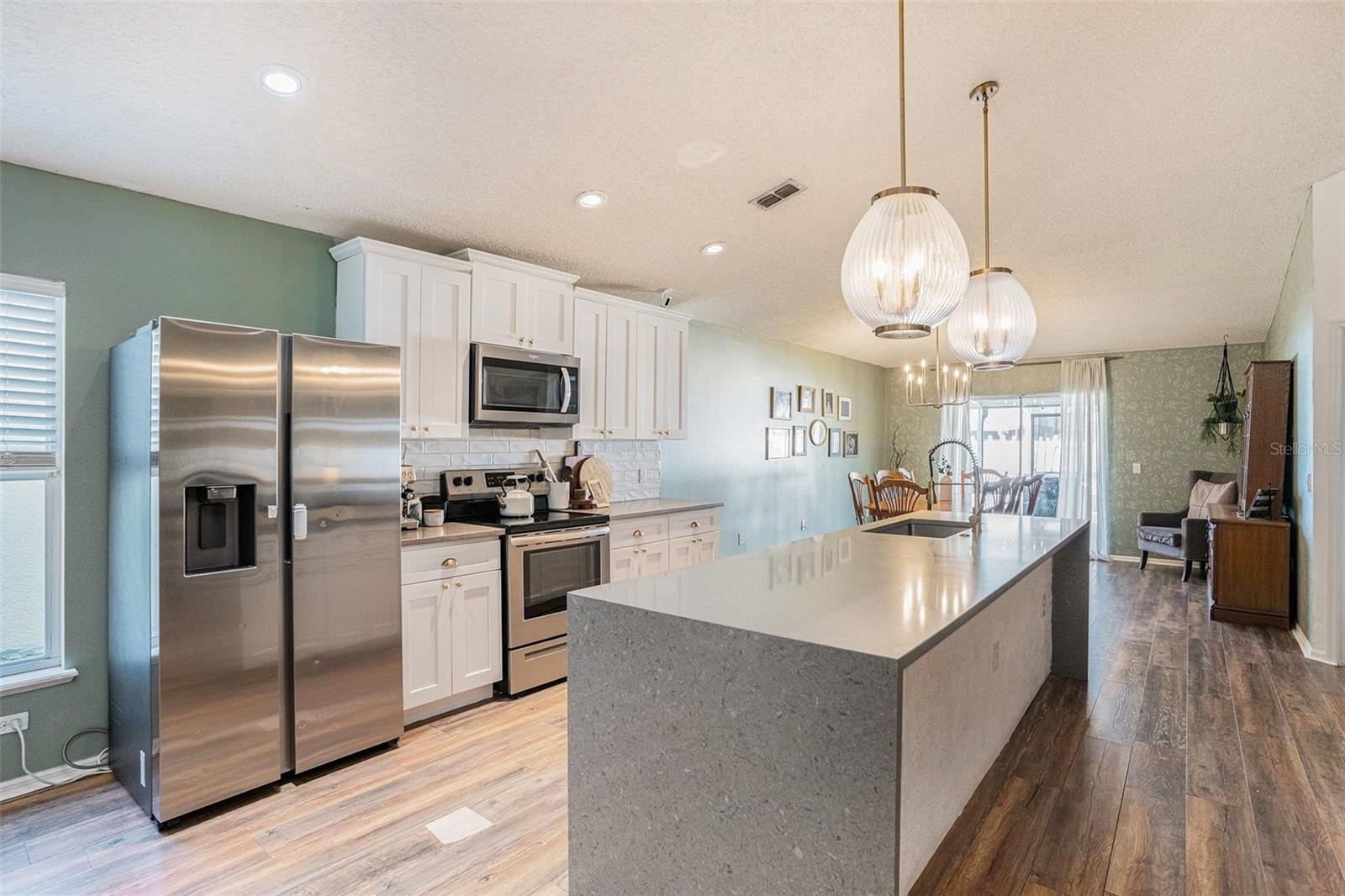 Image 5 of 23 For 24823 Permit Way