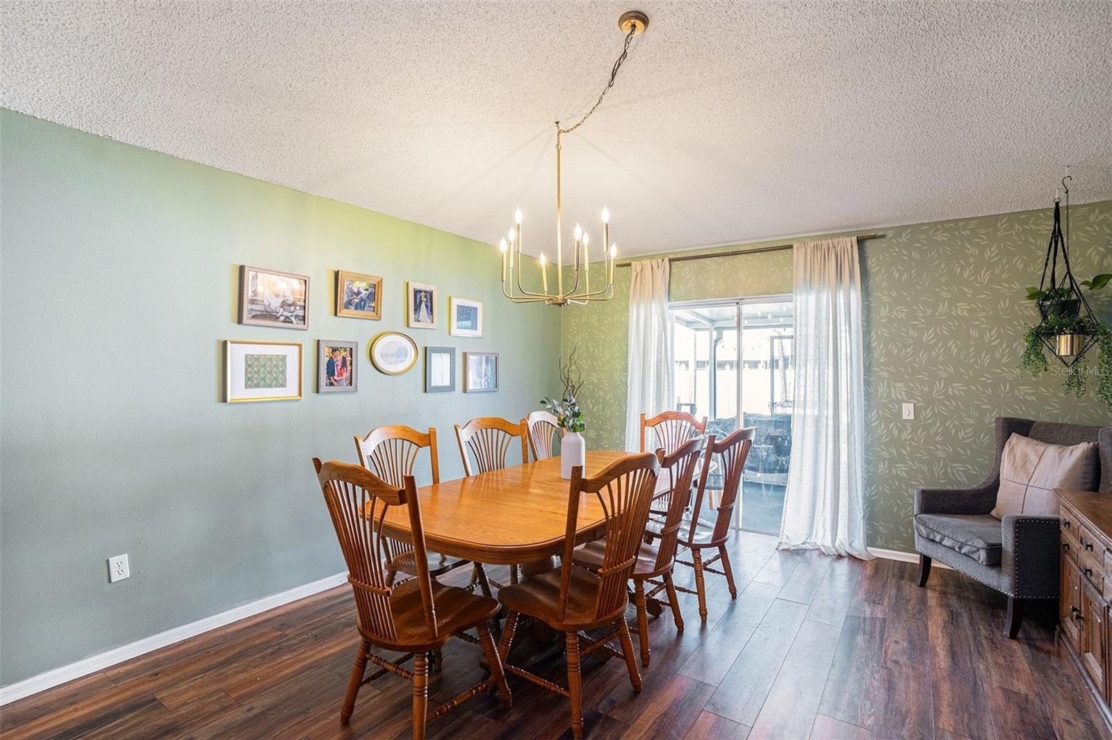 Image 8 of 23 For 24823 Permit Way