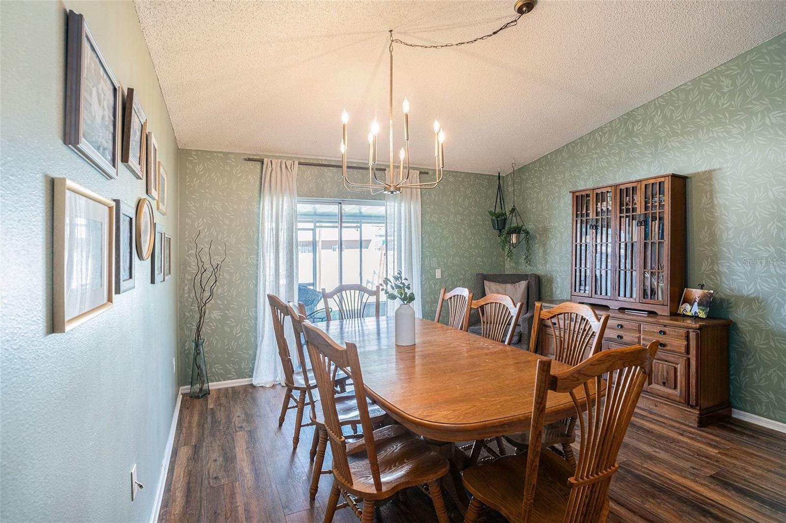 Image 9 of 23 For 24823 Permit Way