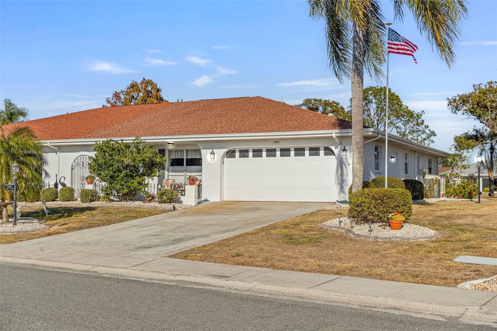 Details for 1207 Bluewater Drive, SUN CITY CENTER, FL 33573